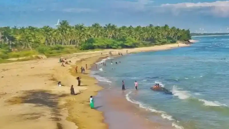 vattakottai Fort Beach
